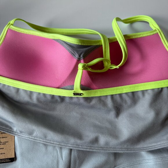 PINK Victoria's Secret Activewear Set Sports Bra and Bike Shorts Gray Lime Green - Picture 9 of 16